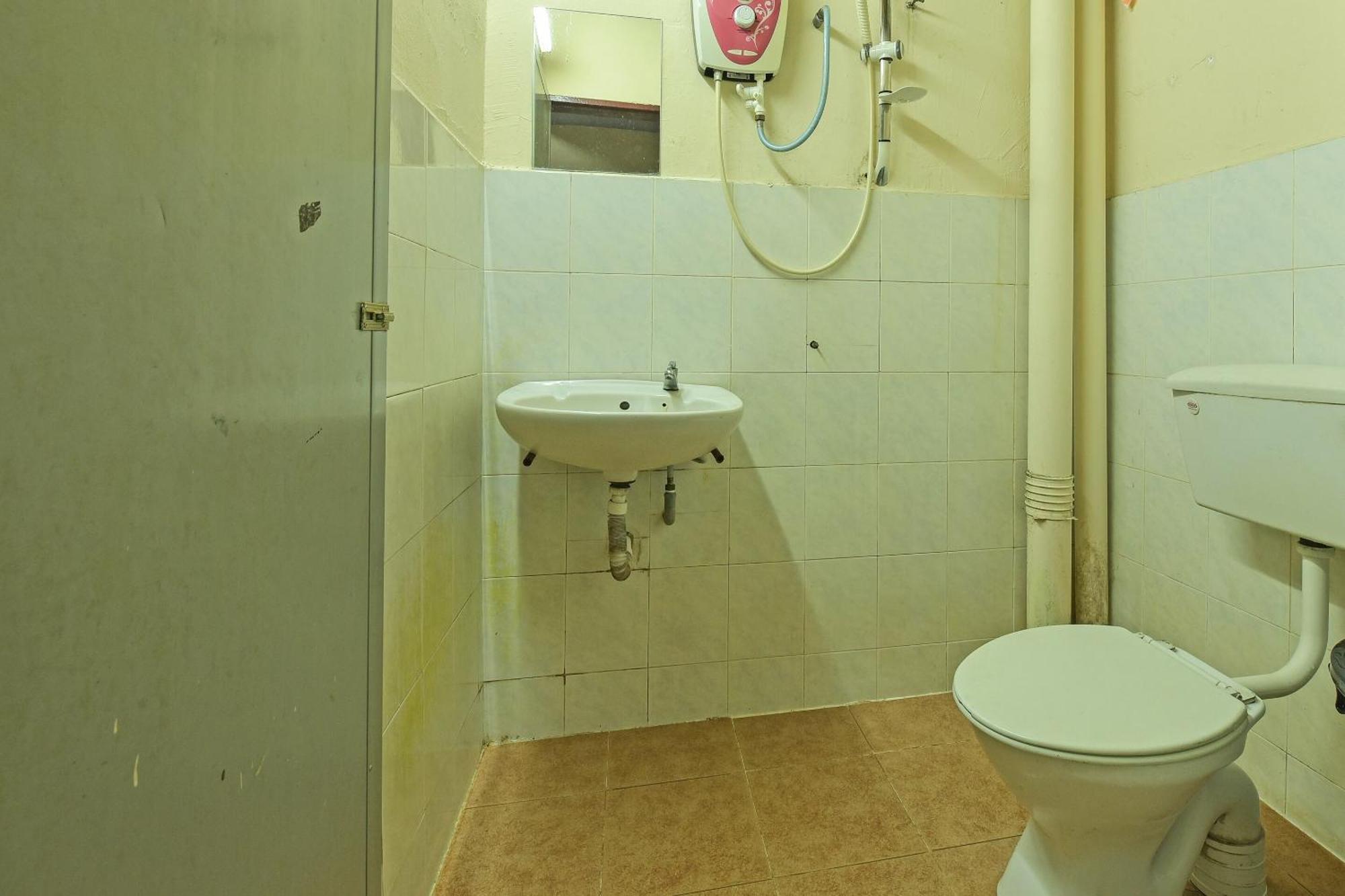 สปอต ออน 90144 คอลลิเดอร์ โฮเทล 1 Hotel เปอกัน ภายนอก รูปภาพ
