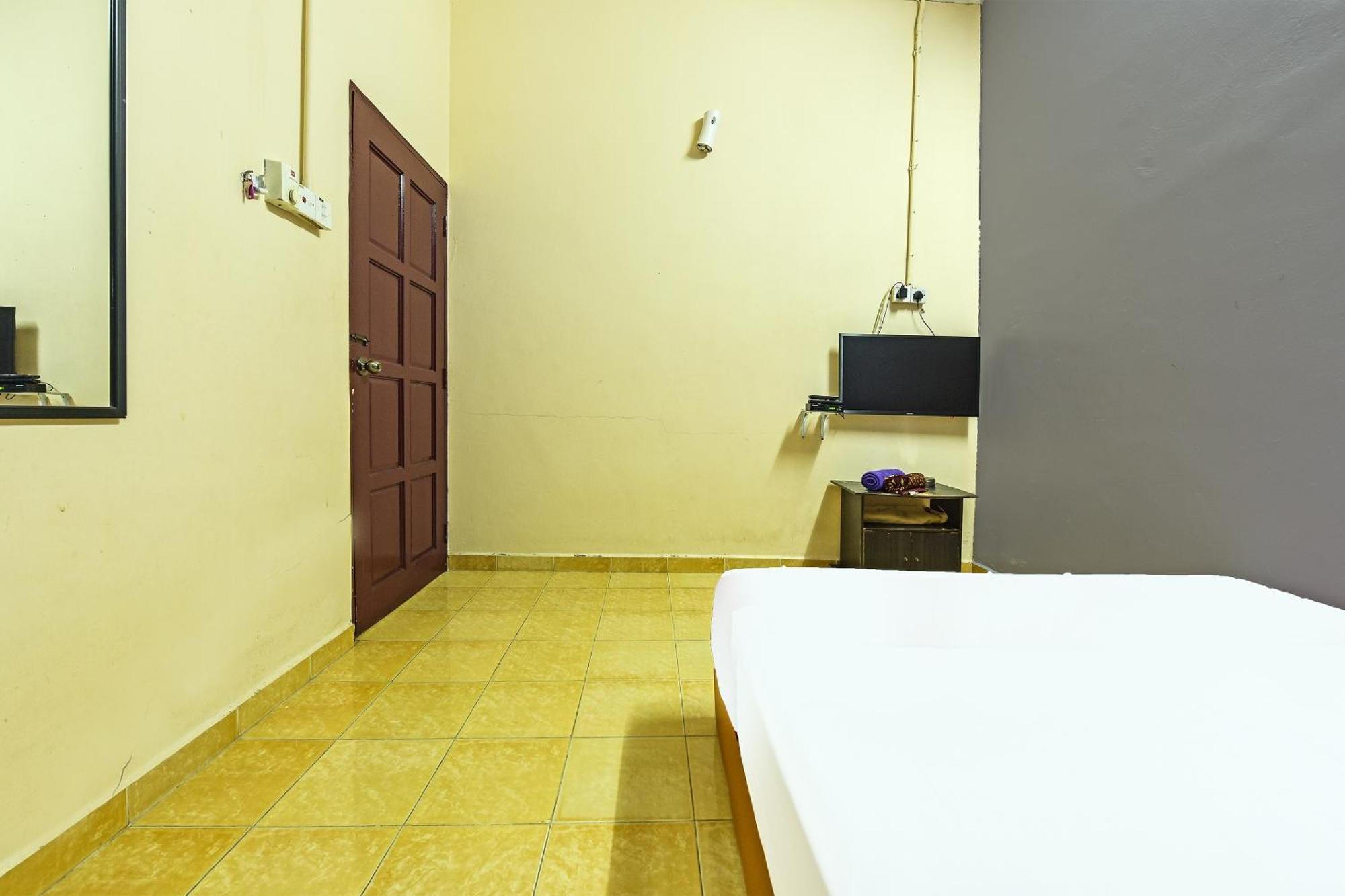 สปอต ออน 90144 คอลลิเดอร์ โฮเทล 1 Hotel เปอกัน ภายนอก รูปภาพ