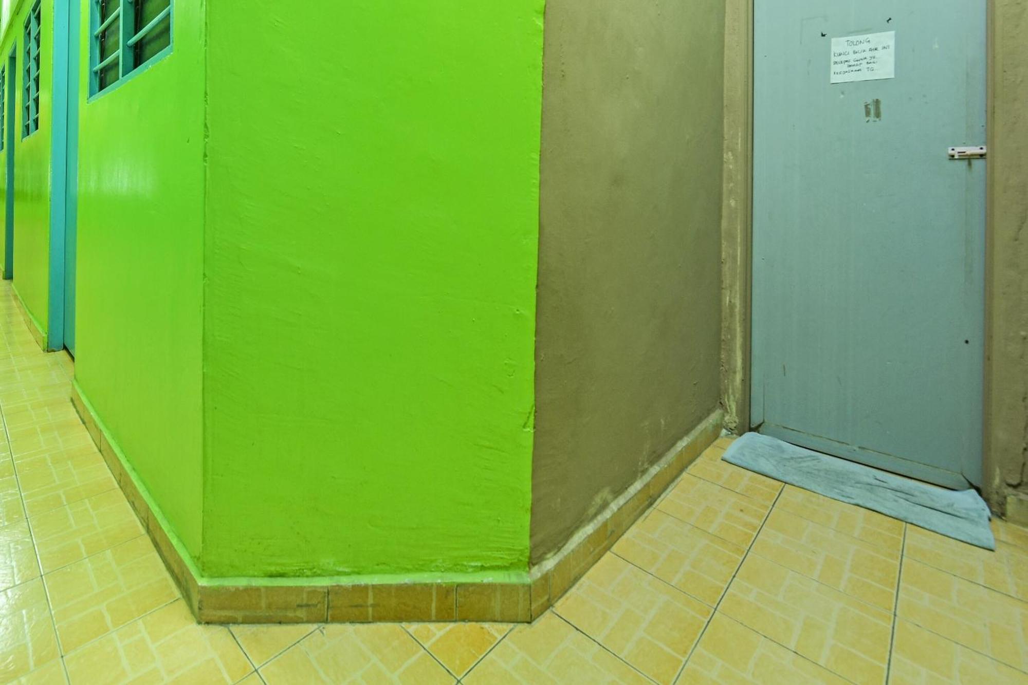สปอต ออน 90144 คอลลิเดอร์ โฮเทล 1 Hotel เปอกัน ภายนอก รูปภาพ