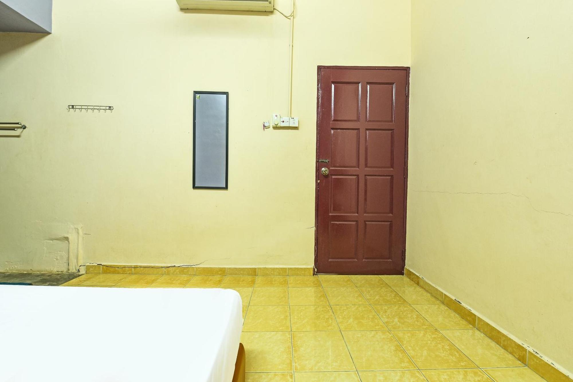 สปอต ออน 90144 คอลลิเดอร์ โฮเทล 1 Hotel เปอกัน ภายนอก รูปภาพ