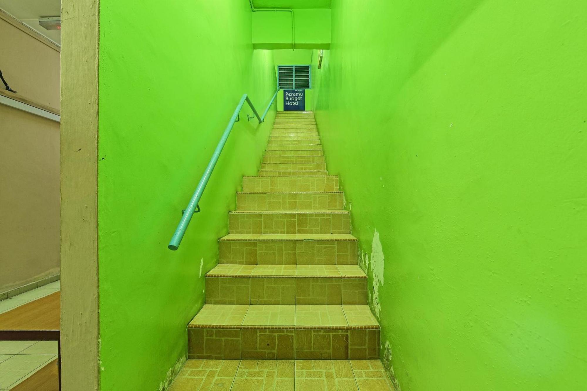 สปอต ออน 90144 คอลลิเดอร์ โฮเทล 1 Hotel เปอกัน ภายนอก รูปภาพ